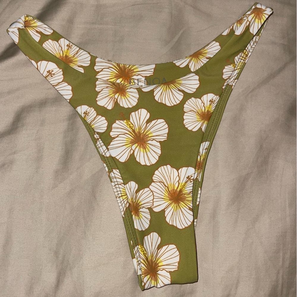 SOLD Benoa Citrine Chuns Bottom